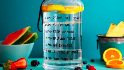 【直播】Jiejie看Xiaoxu一打四：黑哥们这身板也太硬了！这都没死